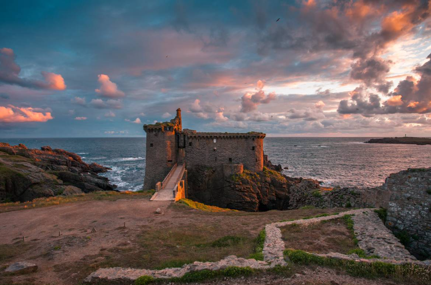 Le vieux château, France